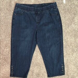 Avenue Denim Women's Dark Blue Jeans Capri style